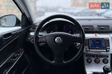 Універсал Volkswagen Passat 2007 в Рівному