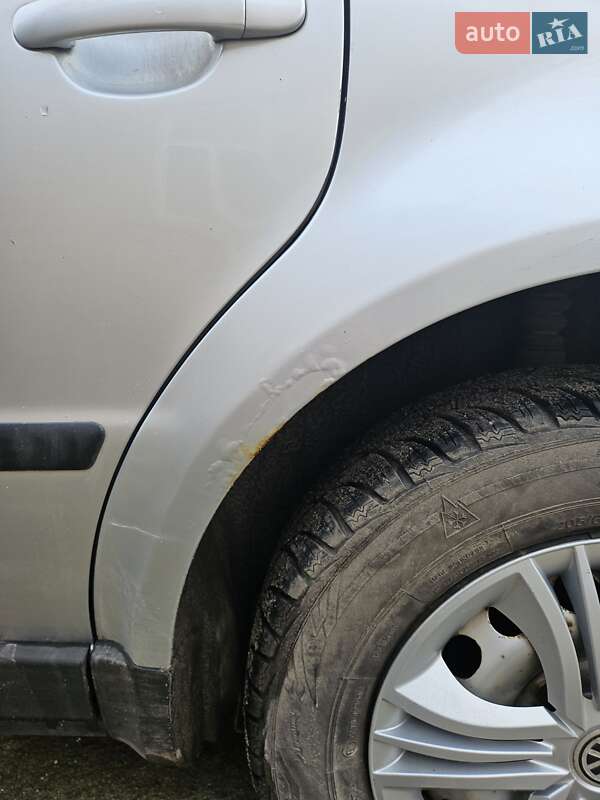 Универсал Volkswagen Passat 2002 в Кропивницком