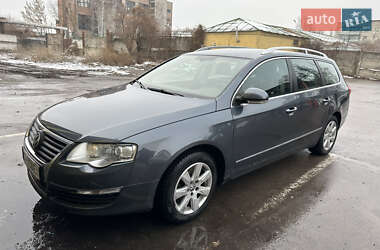 Универсал Volkswagen Passat 2010 в 