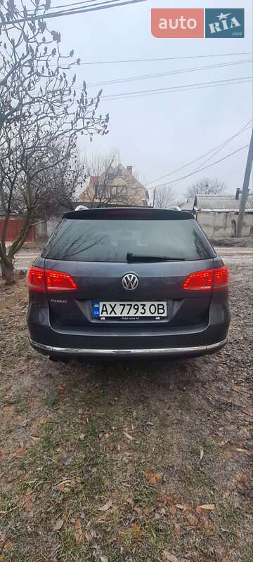 Универсал Volkswagen Passat 2011 в Харькове