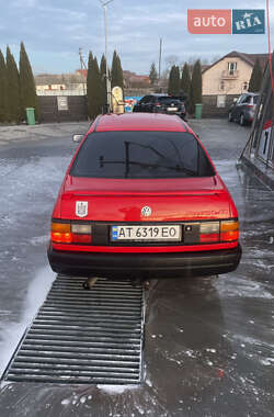 Седан Volkswagen Passat 1989 в Ивано-Франковске