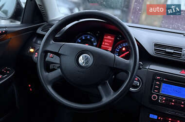 Седан Volkswagen Passat 2006 в Старокостянтинові