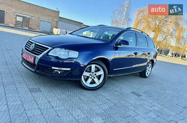 Універсал Volkswagen Passat 2009 в Володимирі