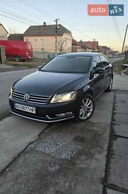 Седан Volkswagen Passat 2011 в 