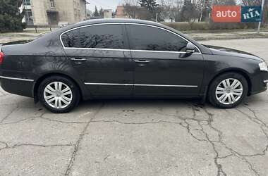 Седан Volkswagen Passat 2007 в Кременчуці