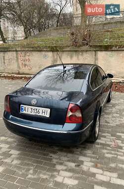 Седан Volkswagen Passat 2004 в Фастові