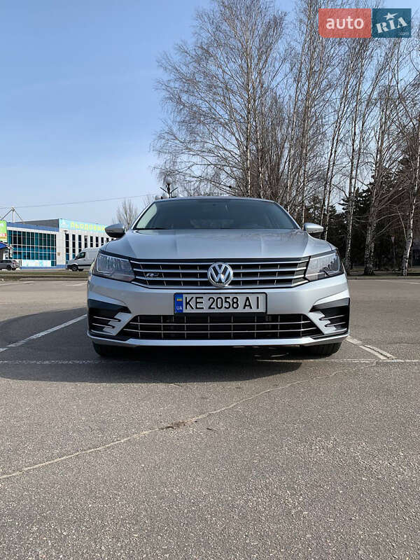 Седан Volkswagen Passat 2018 в Кривому Розі