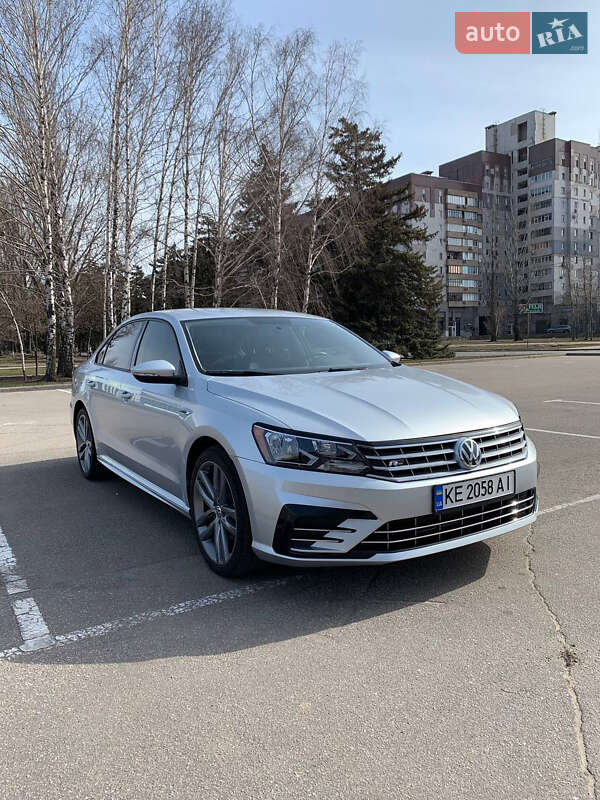 Седан Volkswagen Passat 2018 в Кривому Розі