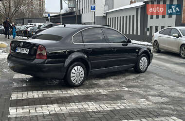 Седан Volkswagen Passat 2000 в Львове