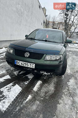 Седан Volkswagen Passat 1999 в Львове