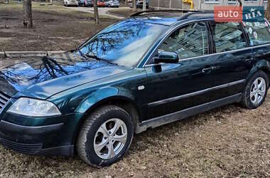 Універсал Volkswagen Passat 2001 в Умані