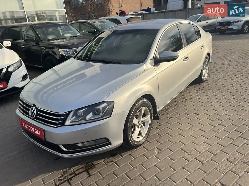 Седан Volkswagen Passat 2011 в 