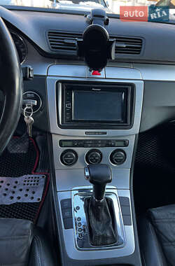 Седан Volkswagen Passat 2008 в 
