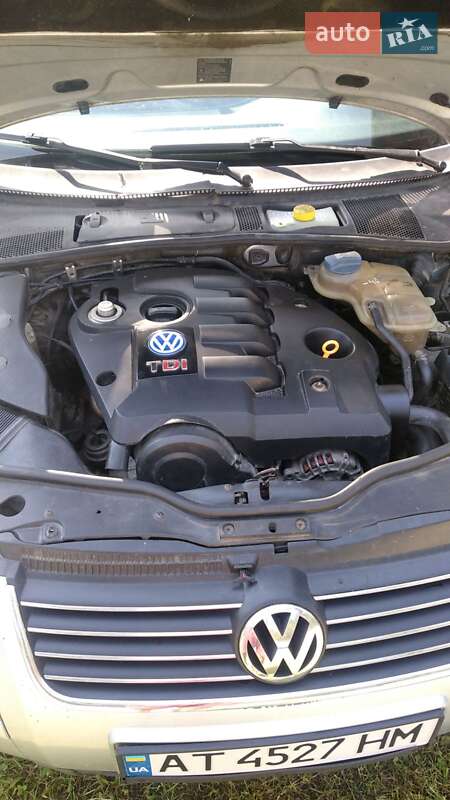 Универсал Volkswagen Passat 2001 в Рахове