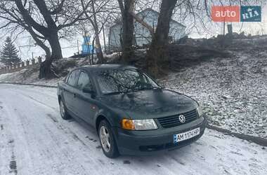 Седан Volkswagen Passat 1997 в Квасилове