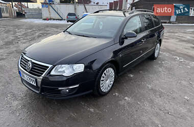 Універсал Volkswagen Passat 2010 в Луцьку