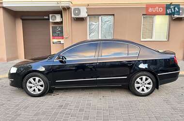 Седан Volkswagen Passat 2008 в Одессе