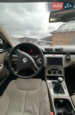 Универсал Volkswagen Passat 2006 в Коломые