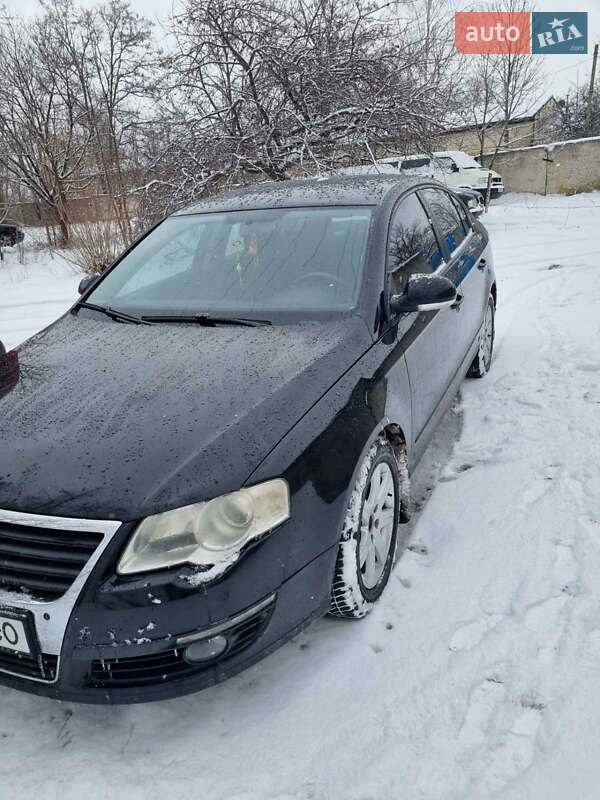 Седан Volkswagen Passat 2008 в Ивано-Франковске