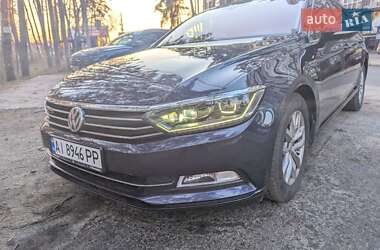 Универсал Volkswagen Passat 2017 в Киеве