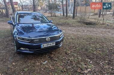 Универсал Volkswagen Passat 2017 в Киеве