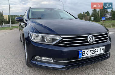 Универсал Volkswagen Passat 2016 в Ровно