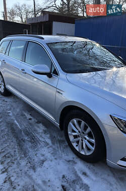 Универсал Volkswagen Passat 2019 в 