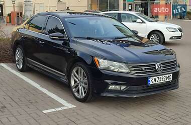 Седан Volkswagen Passat 2016 в Києві