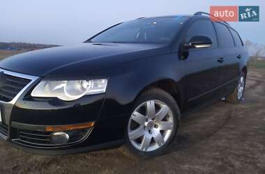 Універсал Volkswagen Passat 2007 в Ладижині