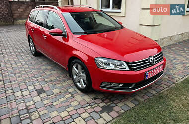 Универсал Volkswagen Passat 2011 в Ровно