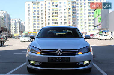 Седан Volkswagen Passat 2015 в Києві