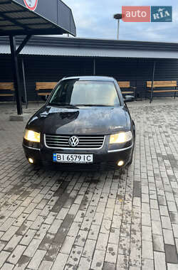 Седан Volkswagen Passat 2003 в Миргороде