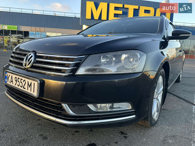 Универсал Volkswagen Passat 2011 в Киеве