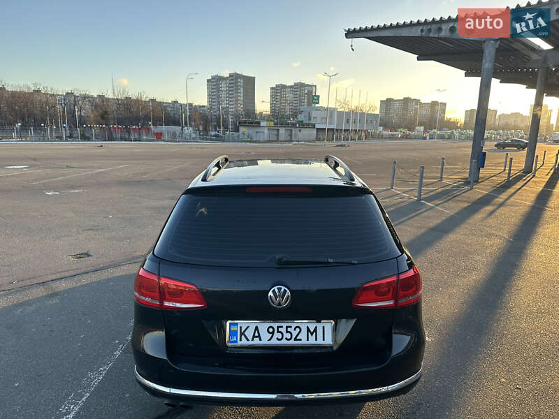 Универсал Volkswagen Passat 2011 в Киеве
