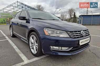 Седан Volkswagen Passat 2013 в Дніпрі