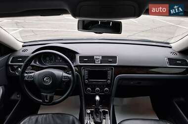 Седан Volkswagen Passat 2013 в Дніпрі