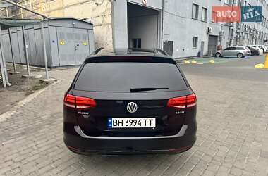 Універсал Volkswagen Passat 2015 в Одесі