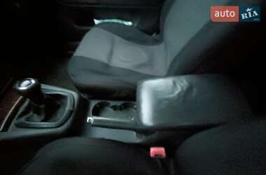 Седан Volkswagen Passat 2004 в 