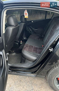 Седан Volkswagen Passat 2007 в 