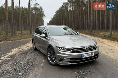 Універсал Volkswagen Passat 2017 в Нововолинську