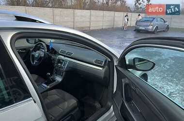 Универсал Volkswagen Passat 2011 в Рожище