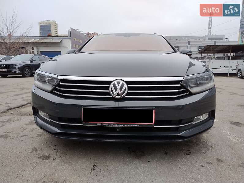 Универсал Volkswagen Passat 2019 в Киеве фото 5 Универсал Volkswagen Passat 2019 в Киеве