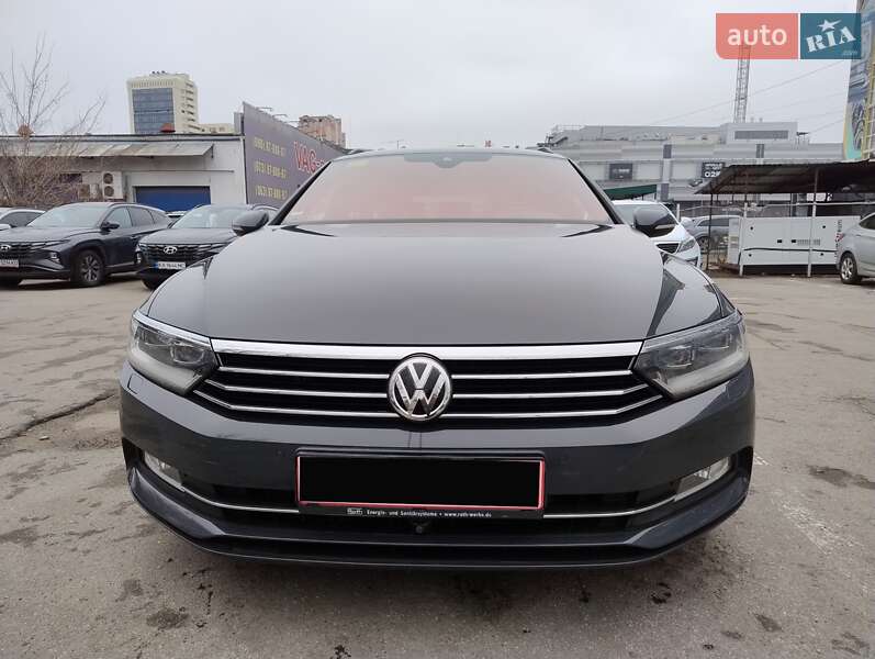Универсал Volkswagen Passat 2019 в Киеве фото 10 Универсал Volkswagen Passat 2019 в Киеве