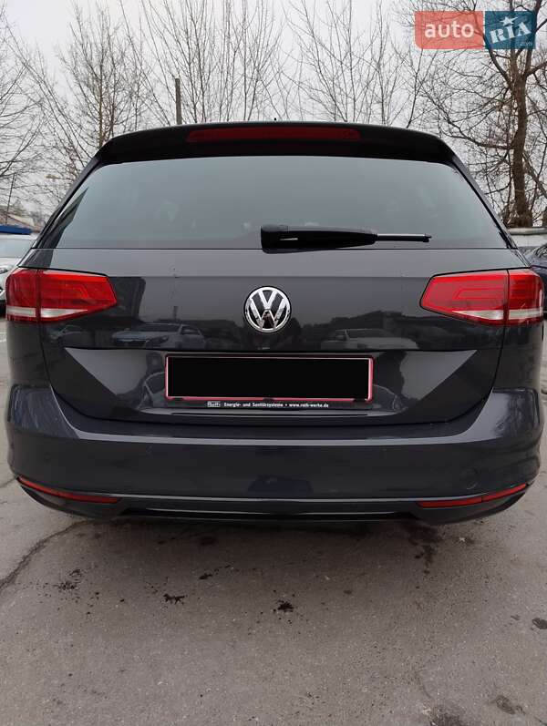 Универсал Volkswagen Passat 2019 в Киеве фото 18 Универсал Volkswagen Passat 2019 в Киеве
