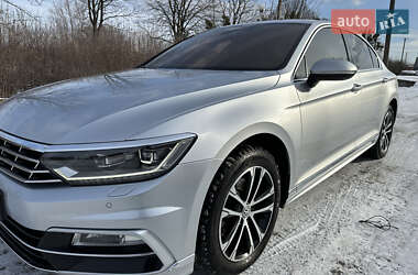 Седан Volkswagen Passat 2018 в Львові