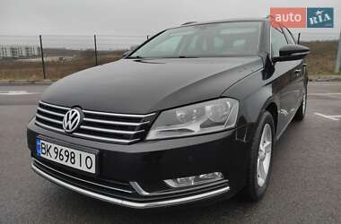 Универсал Volkswagen Passat 2012 в Костополе