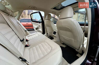 Седан Volkswagen Passat 2013 в Киеве