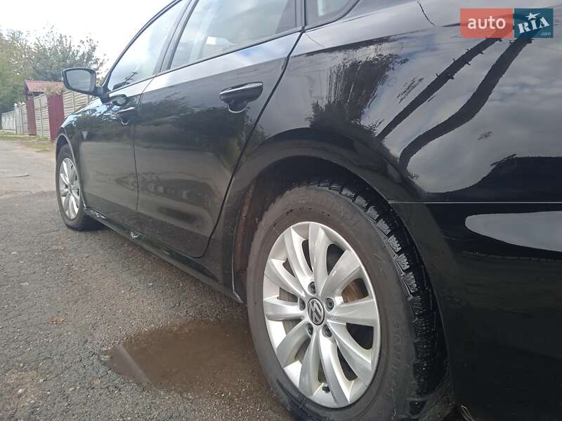Седан Volkswagen Passat 2015 в Днепре