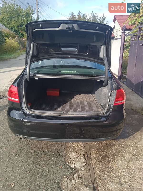 Седан Volkswagen Passat 2015 в Днепре