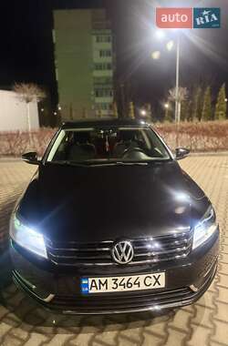 Седан Volkswagen Passat 2011 в 
